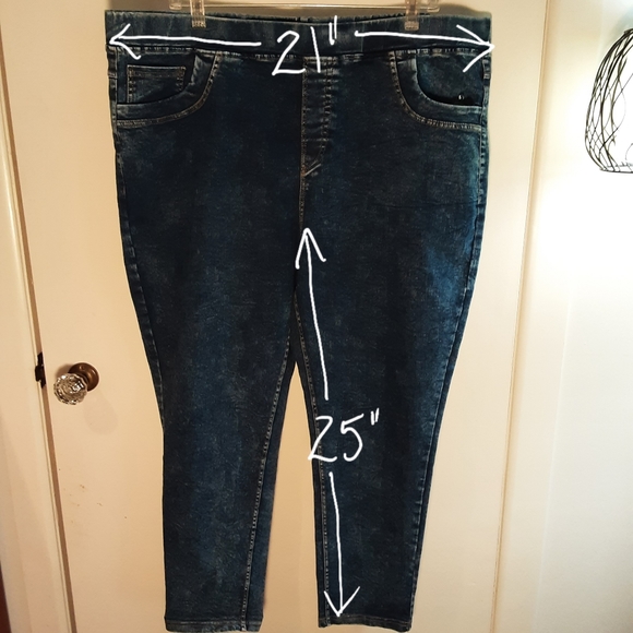 Pull on jeans - Picture 6 of 6